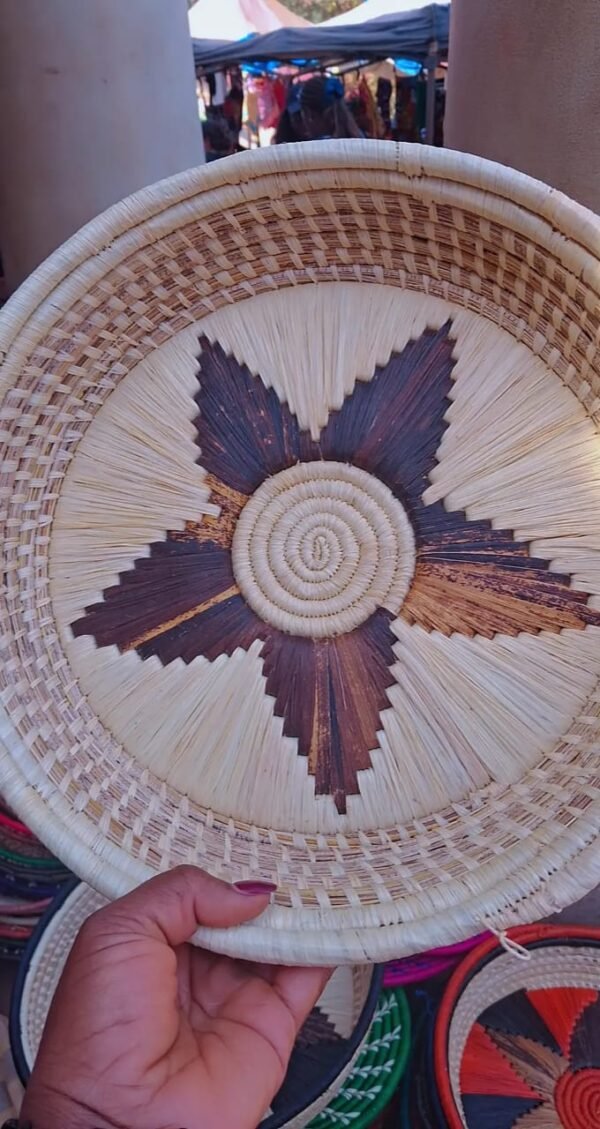 Handwoven Decorative Star Basket – Natural Elegance for Your Home